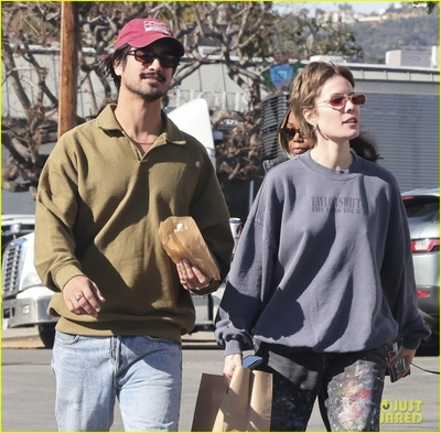 halsey-wearing-tswift-with-avan-jogia06.jpg