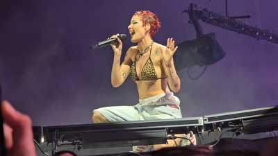 © x.com/HalseyIsMyWrld
