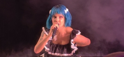 © x.com/Omahalsey1
