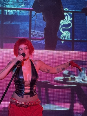 © x.com/sightlyselena
