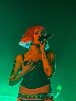 © x.com/manicbadlands17
