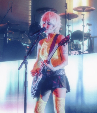 © x.com/achingblush
