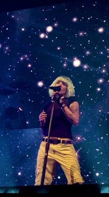 © x.com/maniclonelymuse
