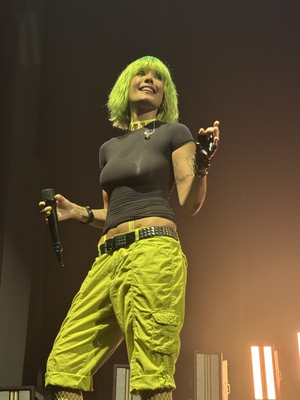 © x.com/13HURRlCANES
