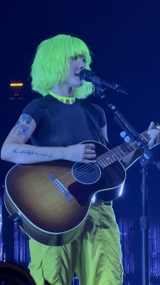 © x.com/13HURRlCANES
