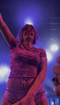 © x.com/usedtobeonfire_
