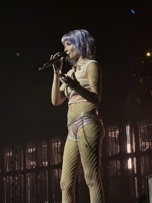 © x.com/midnightswnic
