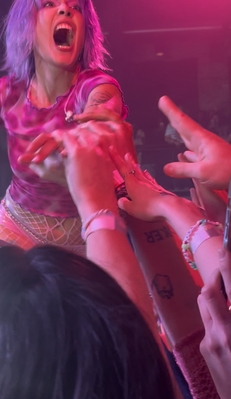 © x.com/lettertogodsey
