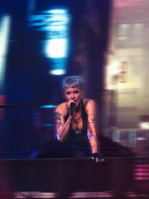 © instagram.com/shotbyantipova
