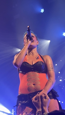 © x.com/lastkissperry
