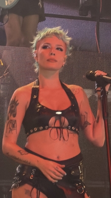 © x.com/itsaboutjbieber
