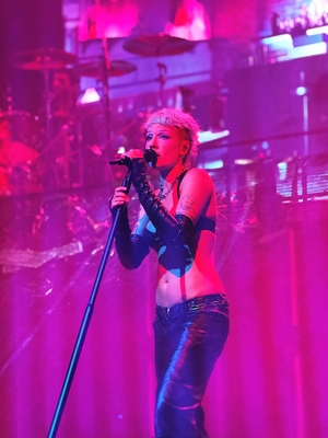 © x.com/after1aughter
