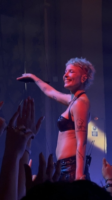 © x.com/sourapplebaby
