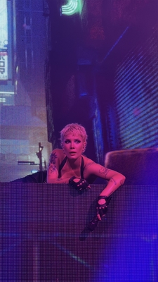 © x.com/cloudevelina
