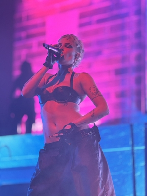 © x.com/BlTTERGOODBYE
