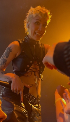 © x.com/BlTTERGOODBYE
