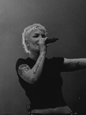 © x.com/humanguillotine
