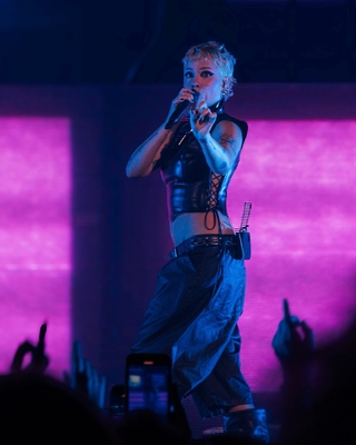 © instagram.com/revelry
