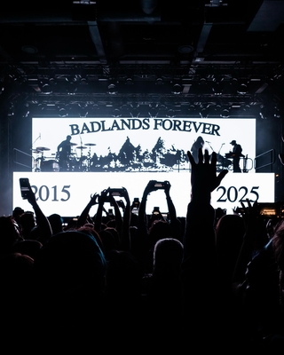 © instagram.com/revelry
